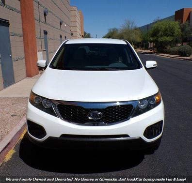 Snow White Pearl 2012 Kia Sorento LX