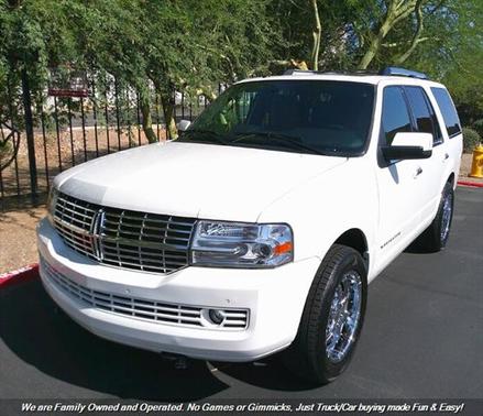 2011 Lincoln Navigator Base
