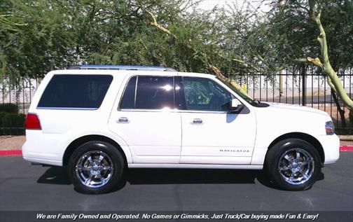 2011 Lincoln Navigator Base