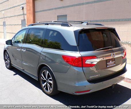 Forest Mist Metallic 2018 Honda Odyssey Elite