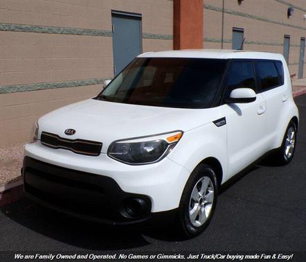 Clear White 2018 Kia Soul Base