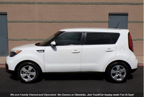 Clear White 2018 Kia Soul Base