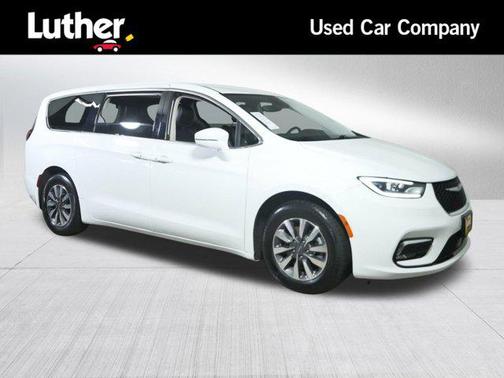 2022 Chrysler Pacifica Hybrid Touring L
