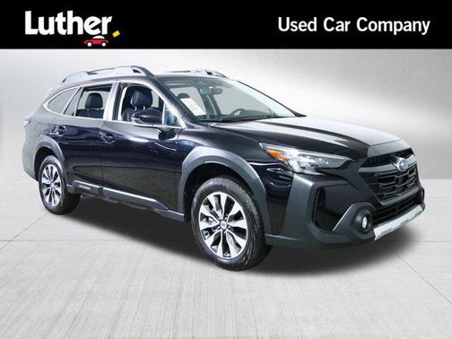 Crystal Black Silica 2025 Subaru Outback Limited