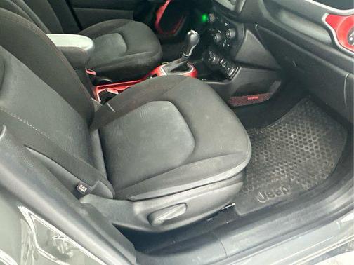 2020 Jeep Renegade Trailhawk