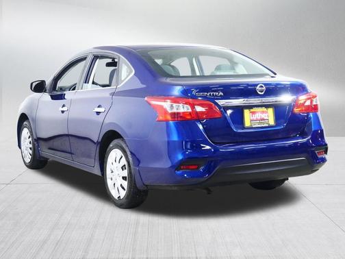 Deep Blue Pearl 2019 Nissan Sentra S
