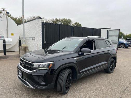 2022 Volkswagen Taos SE