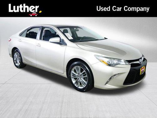Creme Brulee Mica 2017 Toyota Camry SE