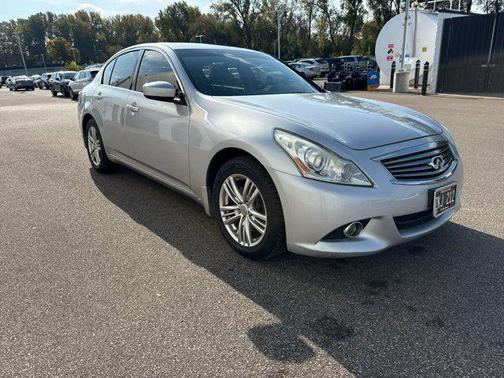 2013 INFINITI G37x Base