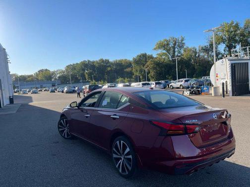 2021 Nissan Altima 2.5 Platinum