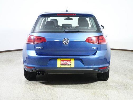 2017 Volkswagen Golf S