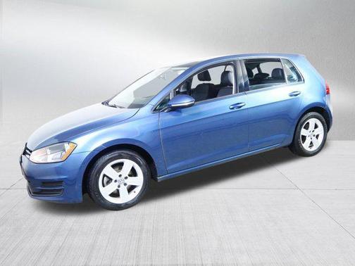 2017 Volkswagen Golf S