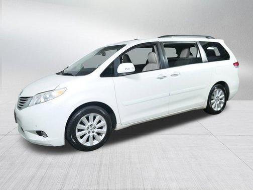 2013 Toyota Sienna XLE
