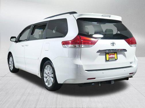 2013 Toyota Sienna XLE