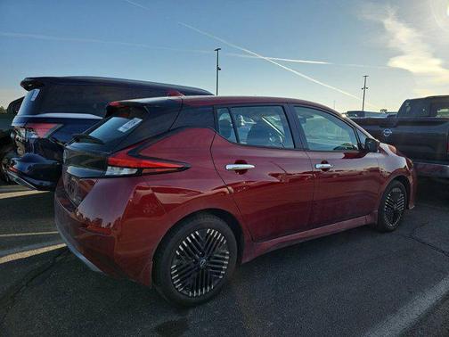 2025 Nissan Leaf SV PLUS