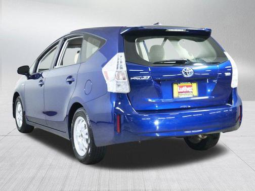 2012 Toyota Prius v Five