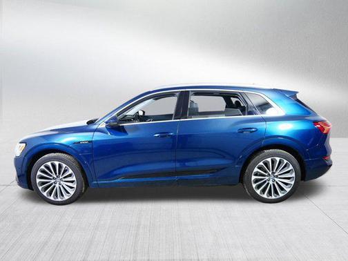 2019 Audi e-tron Prestige