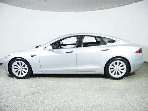 2017 Tesla Model S 75D