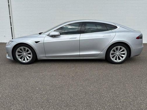 2017 Tesla Model S 75D