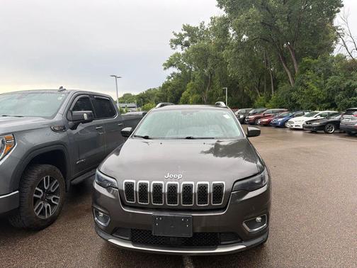 Granite Crystal Metallic Clearcoat 2019 Jeep Cherokee Limited