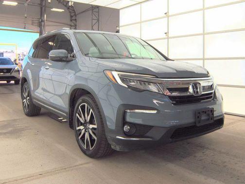 Sonic Gray Pearl 2022 Honda Pilot Elite