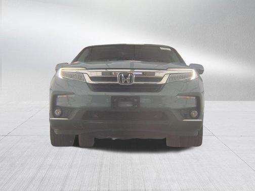 Sonic Gray Pearl 2022 Honda Pilot Elite