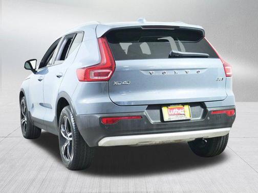 2023 Volvo XC40 Core