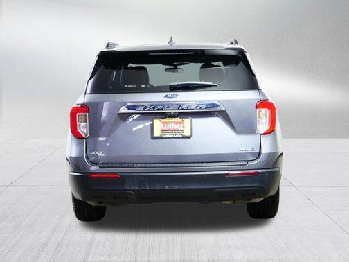 Carbonized Gray Metallic 2021 Ford Explorer XLT