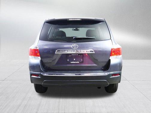 2013 Toyota Highlander SE