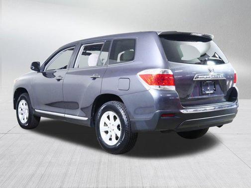 2013 Toyota Highlander SE
