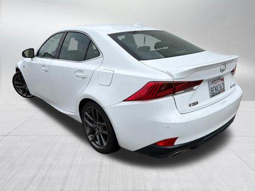 2018 Lexus IS 300 Base