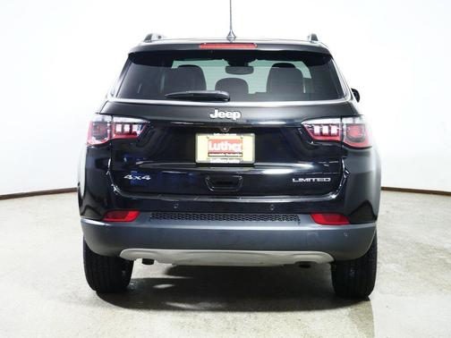 Diamond Black Crystal Pearlcoat 2024 Jeep Compass Limited
