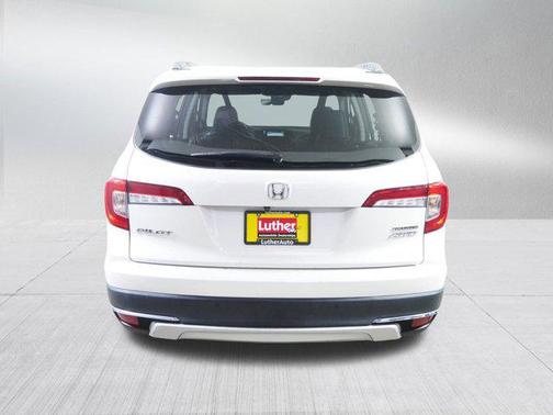 2019 Honda Pilot Touring 8-Passenger