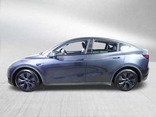 2025 Tesla Model Y Long Range