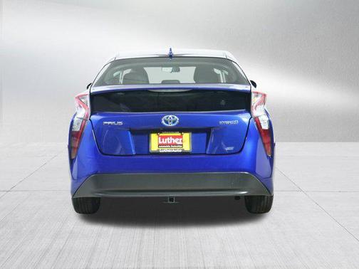 2016 Toyota Prius Four Touring