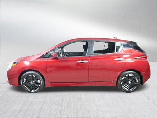 2025 Nissan Leaf SV PLUS