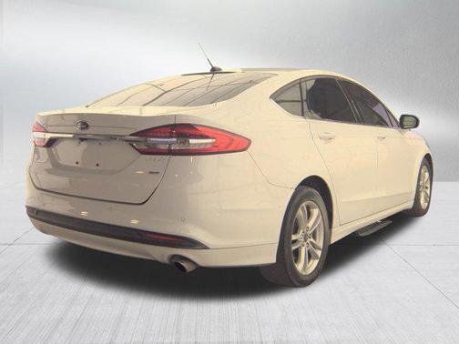 Oxford White 2018 Ford Fusion SE