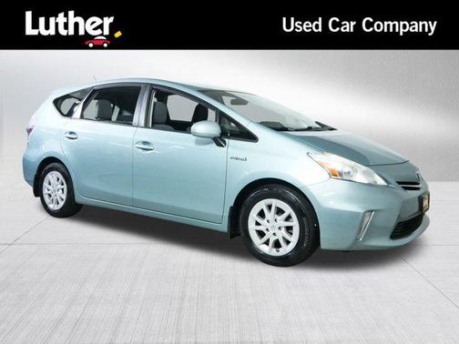 2013 Toyota Prius v Five