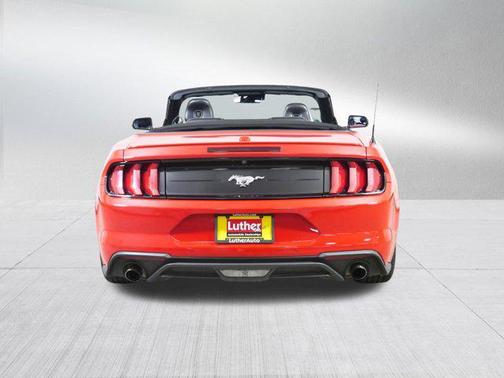 2022 Ford Mustang EcoBoost Premium