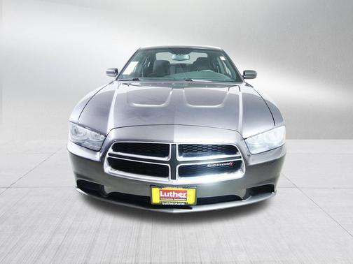 Granite Crystal Metallic Clearcoat 2014 Dodge Charger SE