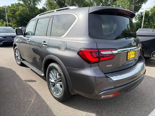 Anthracite Gray 2024 INFINITI QX80 Luxe