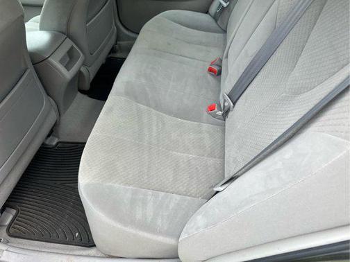 Magnetic Gray Metallic 2009 Toyota Camry LE