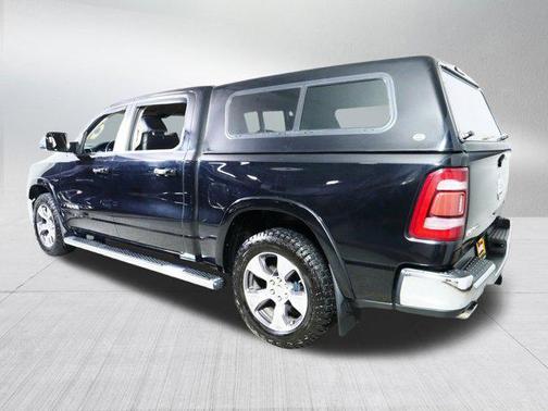 Diamond Black Crystal Pearlcoat 2019 RAM 1500 Laramie