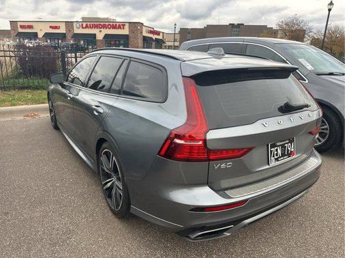 2020 Volvo V60 T5 R-Design