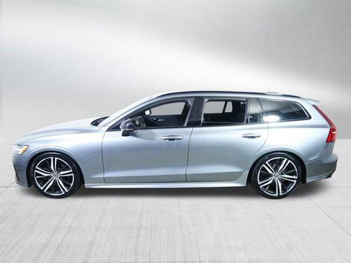 2020 Volvo V60 T5 R-Design