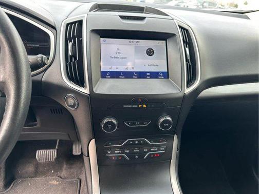 Oxford White 2020 Ford Edge SEL