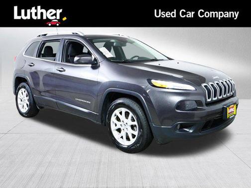 Granite Crystal Metallic Clearcoat 2017 Jeep Cherokee Latitude