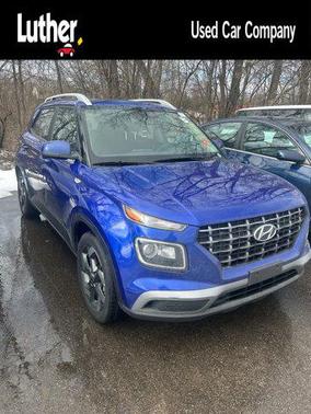 2024 Hyundai VENUE SEL