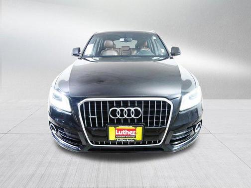 Brilliant Black 2017 Audi Q5 Premium Plus