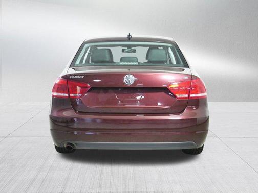 2012 Volkswagen Passat 2.5 SE